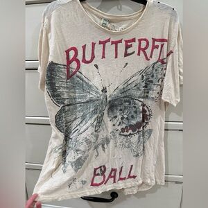 Magnolia Pearl Cream Butterfly Graphic Tee